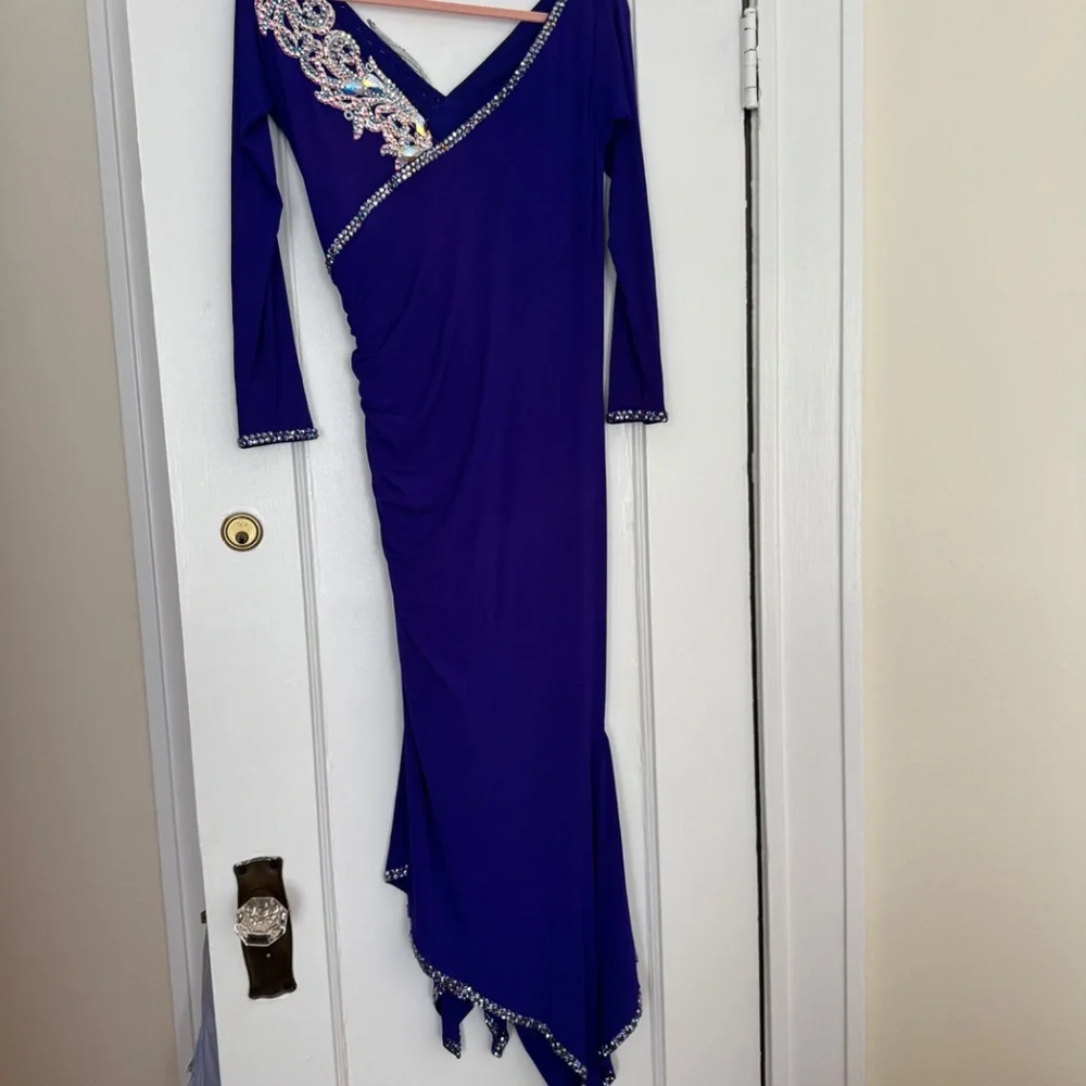 A rhythm dance style competition dress and matching wrist cuff - Picture 2 of 3